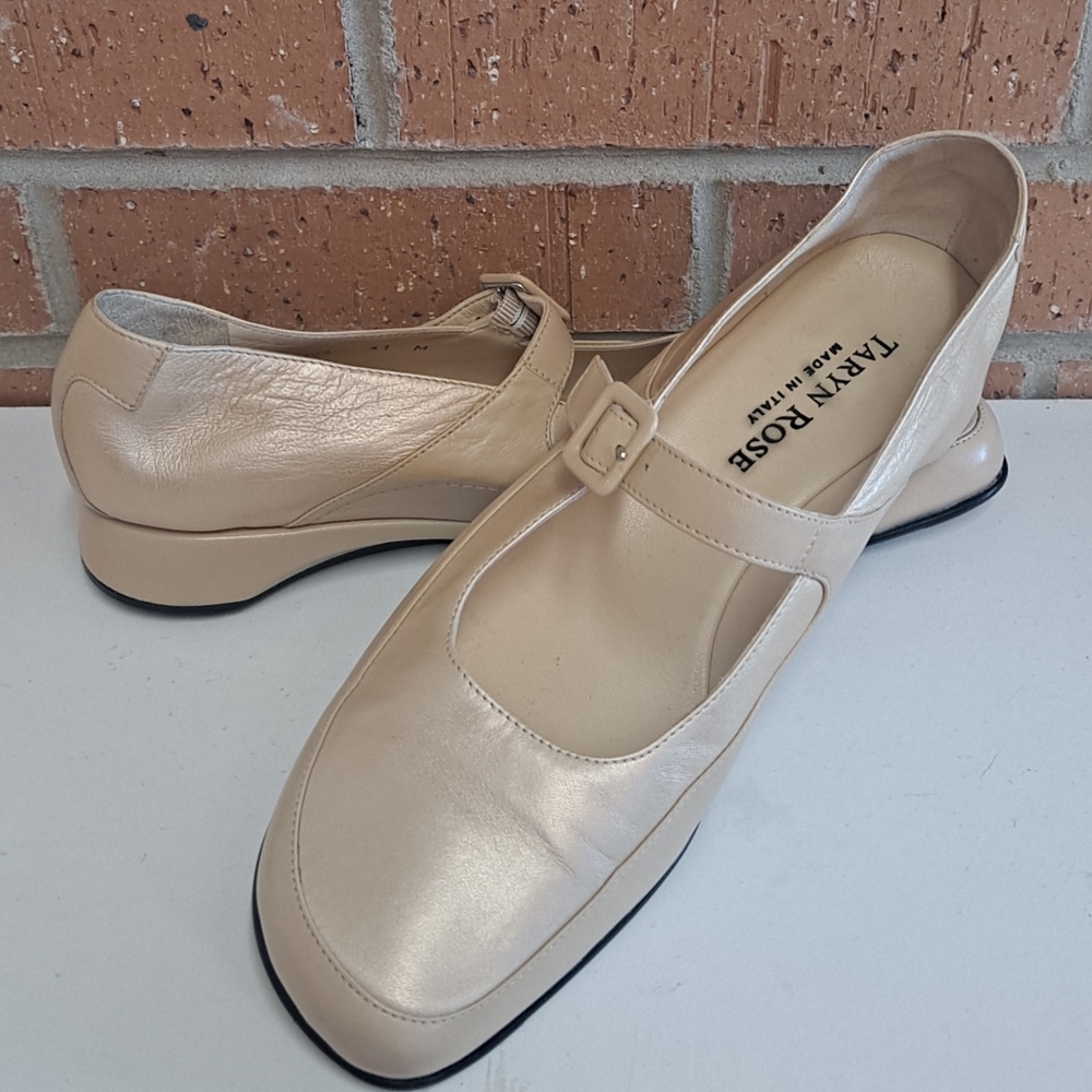 Taryn Rose Shoe